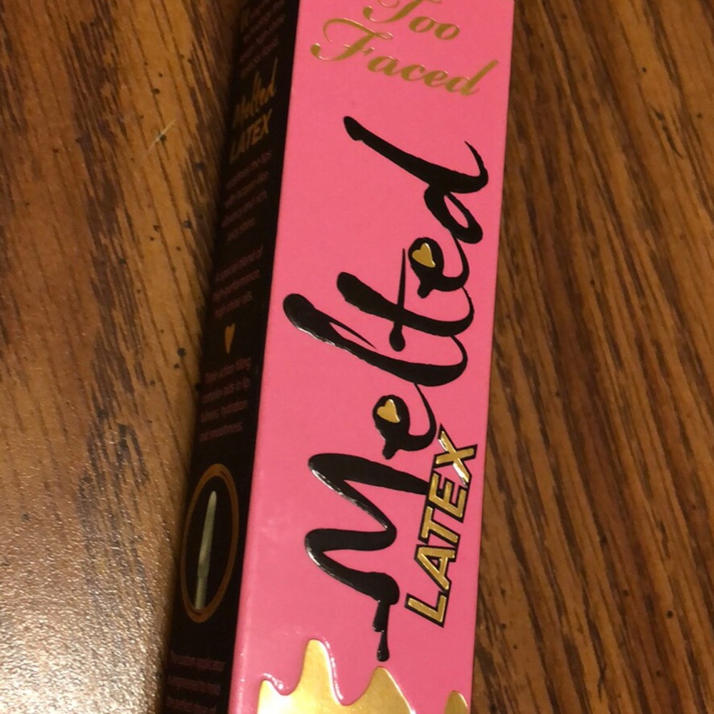 Too Faced lipstick